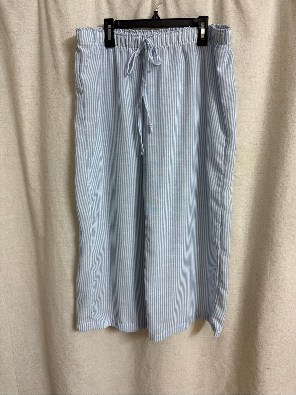 Messini Blue & White Striped Capri Pants